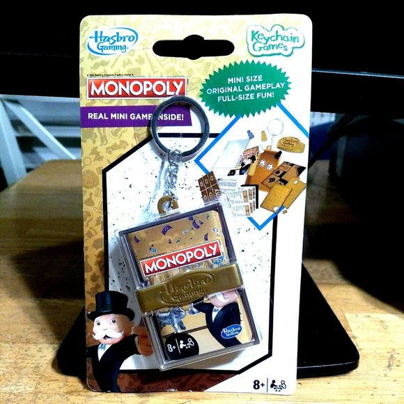 Monopoly  Gold Mini Keychain Real Game Hasbro Gaming Factory Sealed - Picture 1 of 5